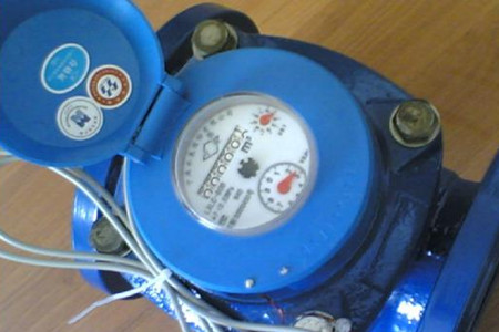 一種密封性好、不易滲水的光電直讀遠(yuǎn)傳水表